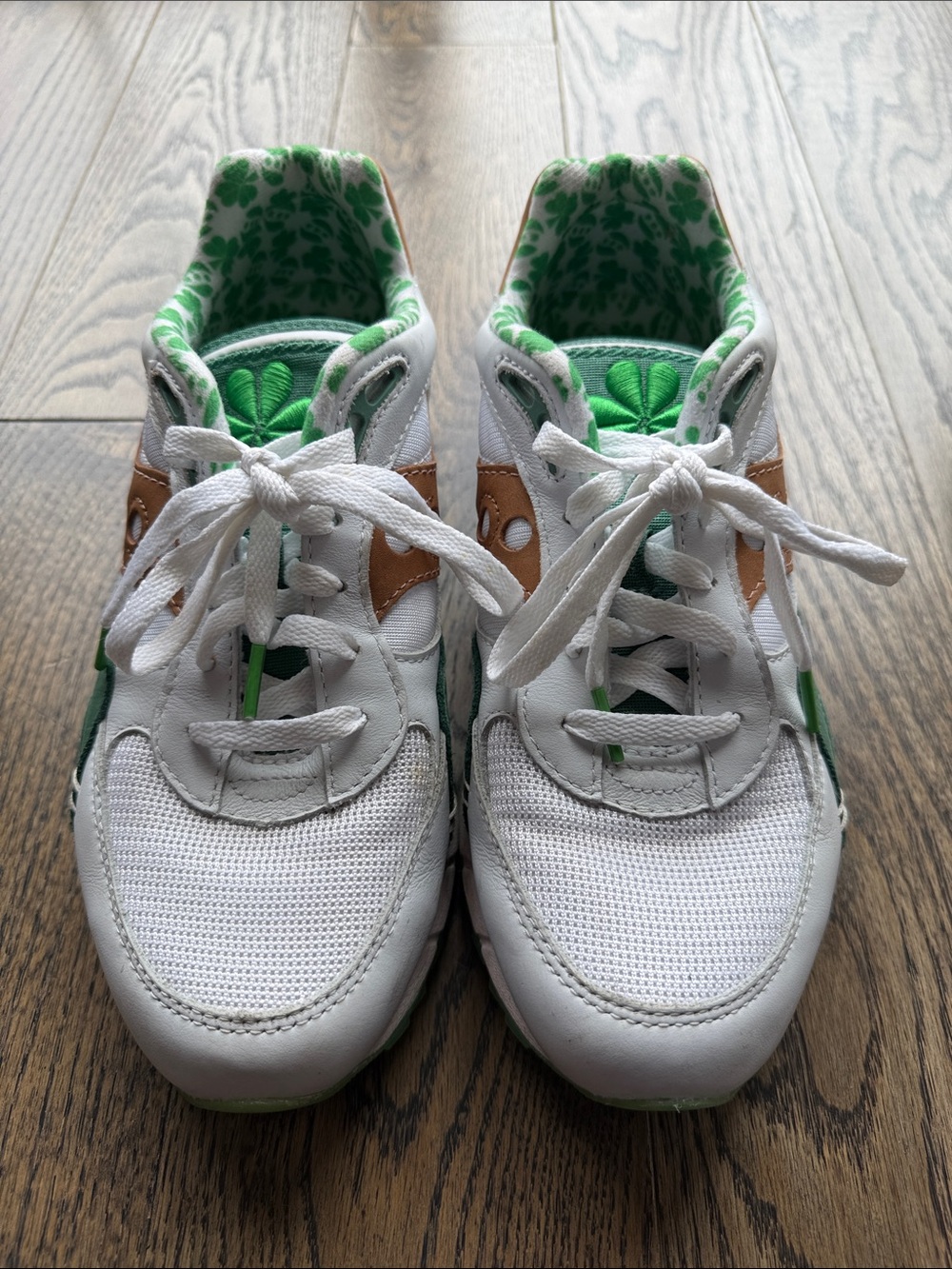 Saucony Unisex Lucky Clover Sneakers